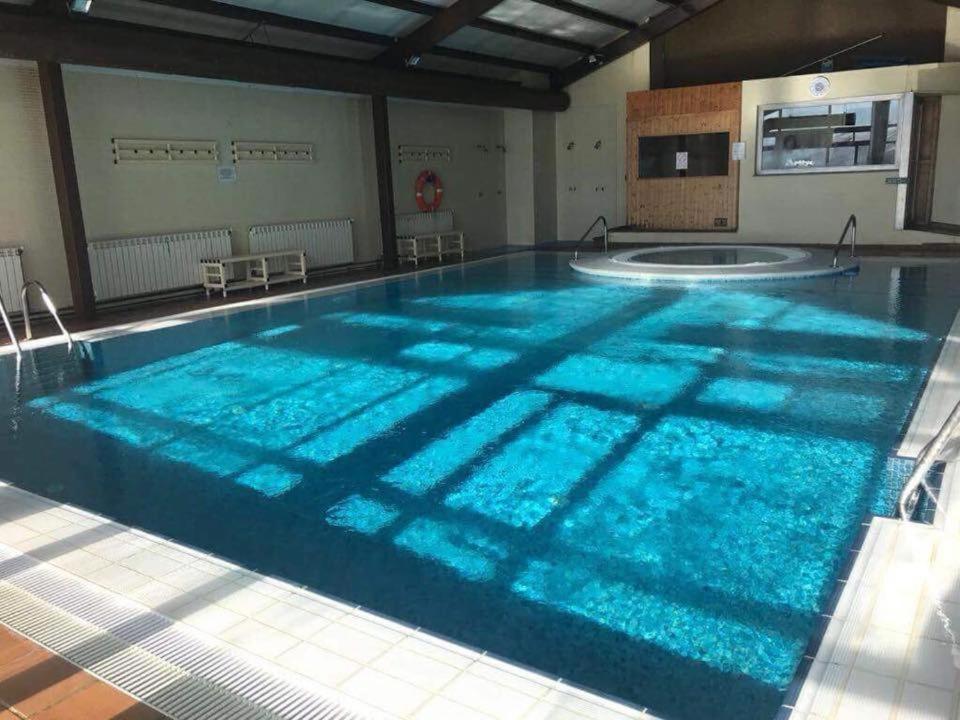Acogedor Apartamento En Sierra Nevada Con Piscina Acceso Directo A Silla Exterior photo